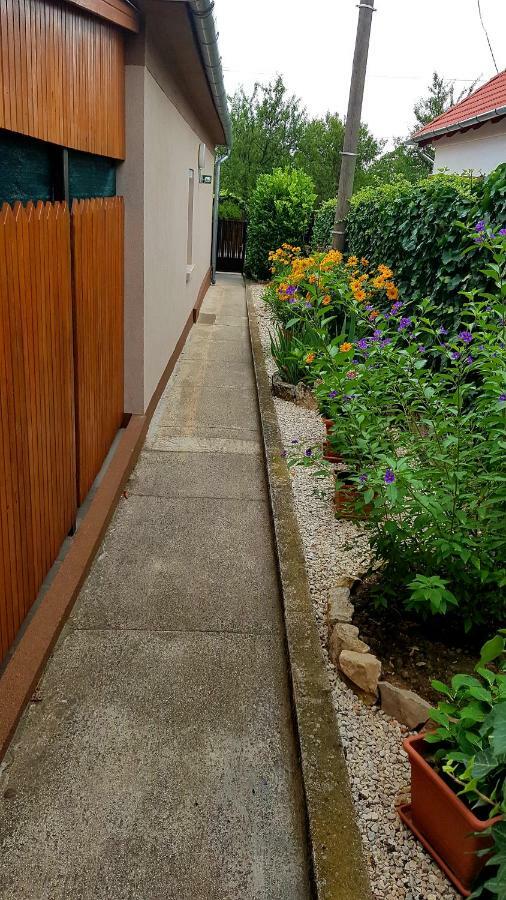 Tini Apartman Balatonfured Exterior photo